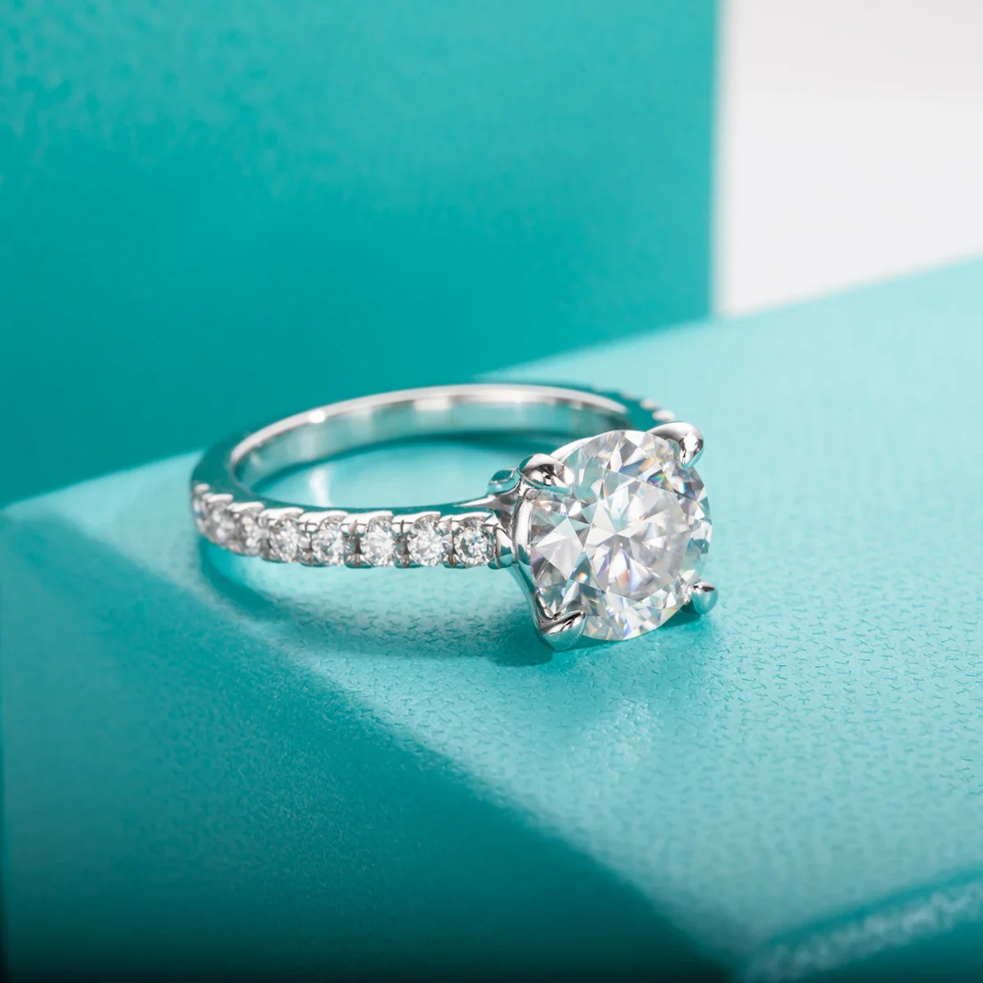 3 CT Round Cut Moissanite Engagement Ring