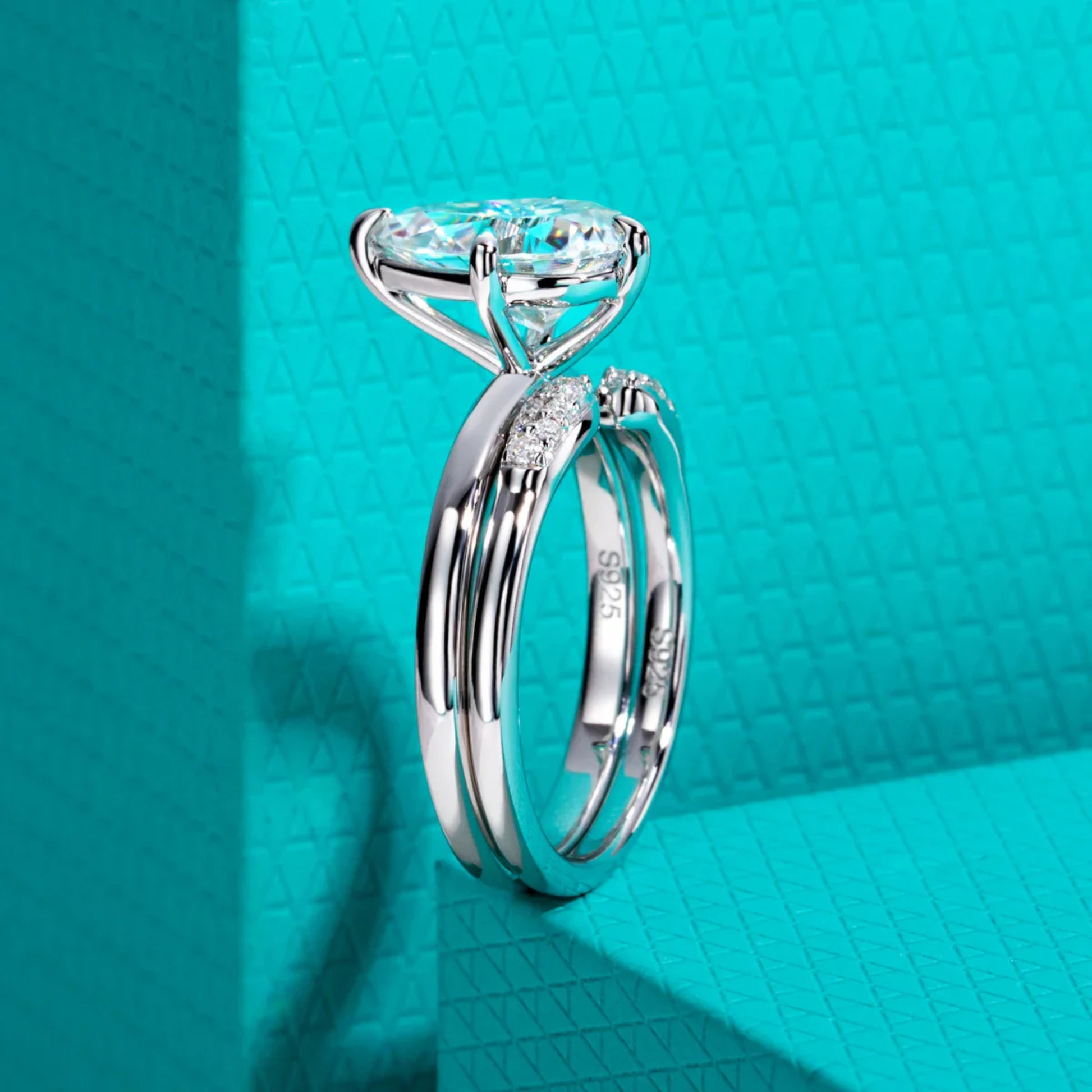 3 CT Pear Cut Moissanite Bridal Ring Set