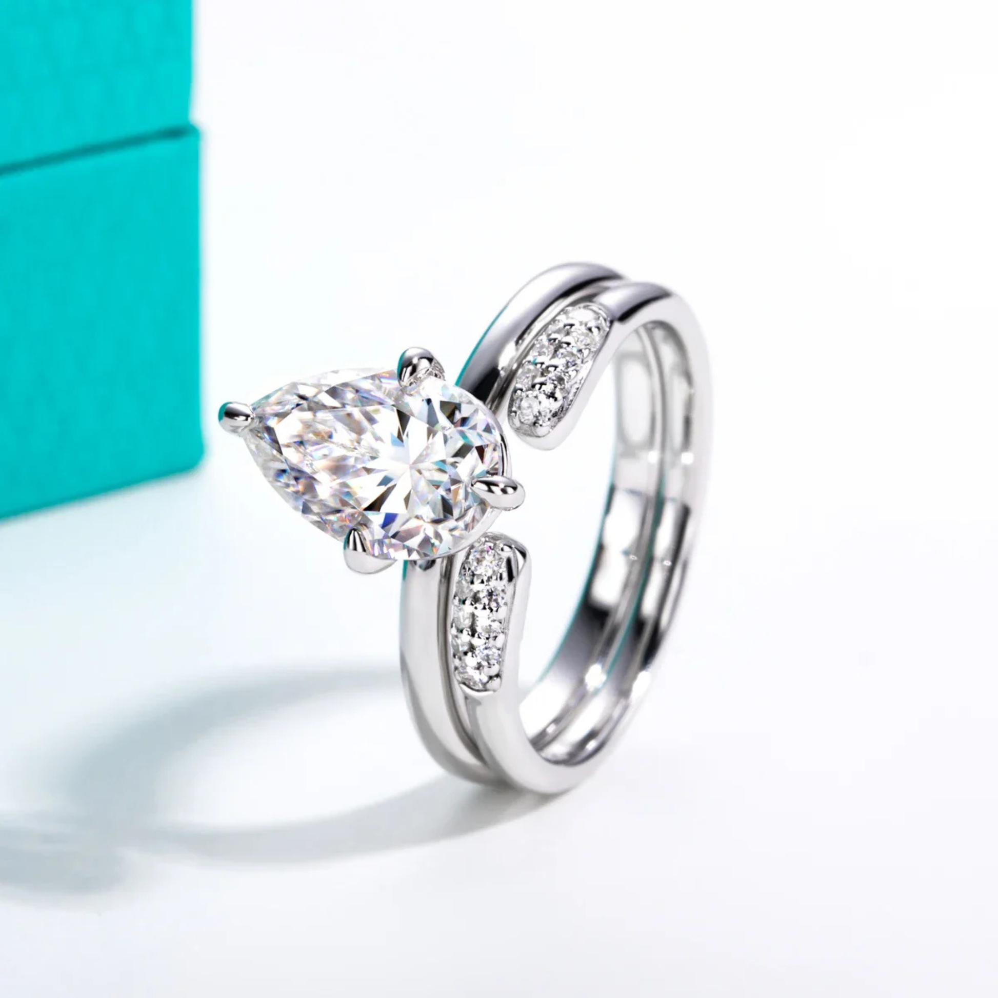 3 CT Pear Cut Moissanite Bridal Ring Set