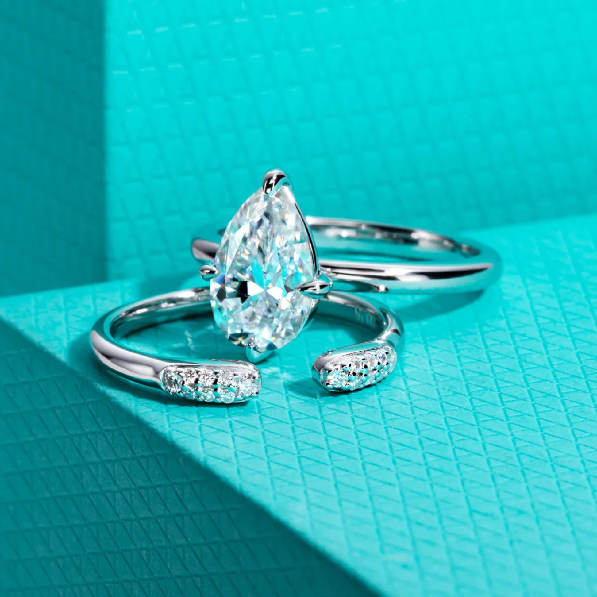 3 CT Pear Cut Moissanite Bridal Ring Set