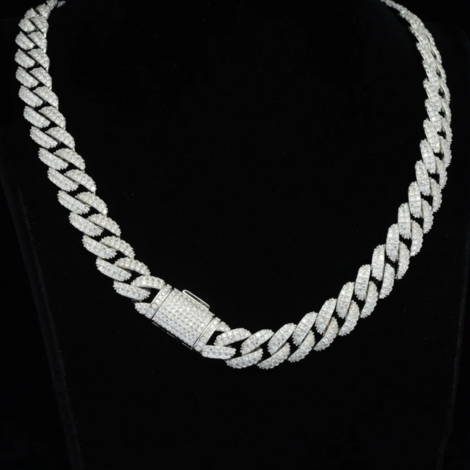 Iced Out Round Moissanite Cuban Link Chain for Men 12mm