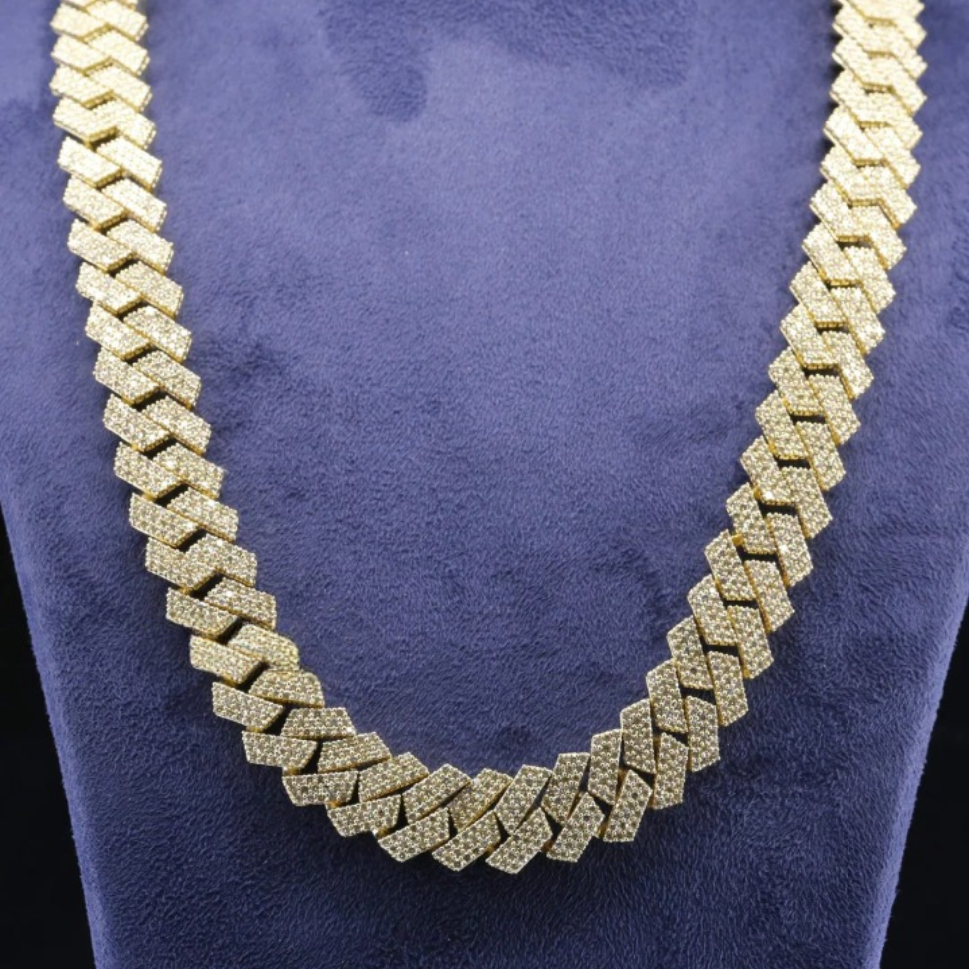 Buy 20mm iced out moissanite diamond cuban link chain necklace