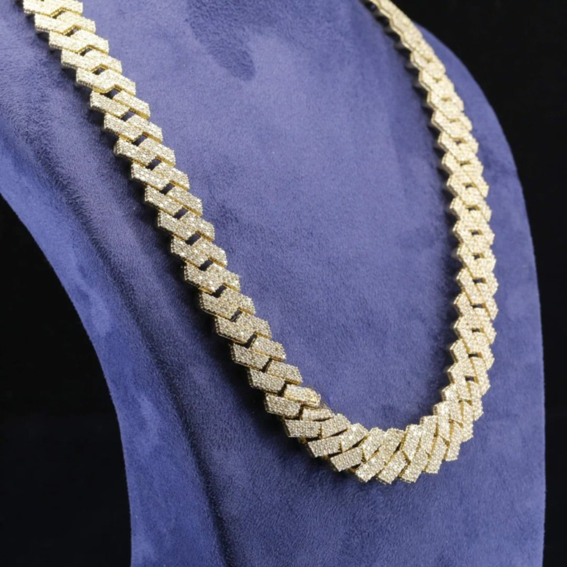 Buy 20mm iced out moissanite diamond cuban link chain necklace