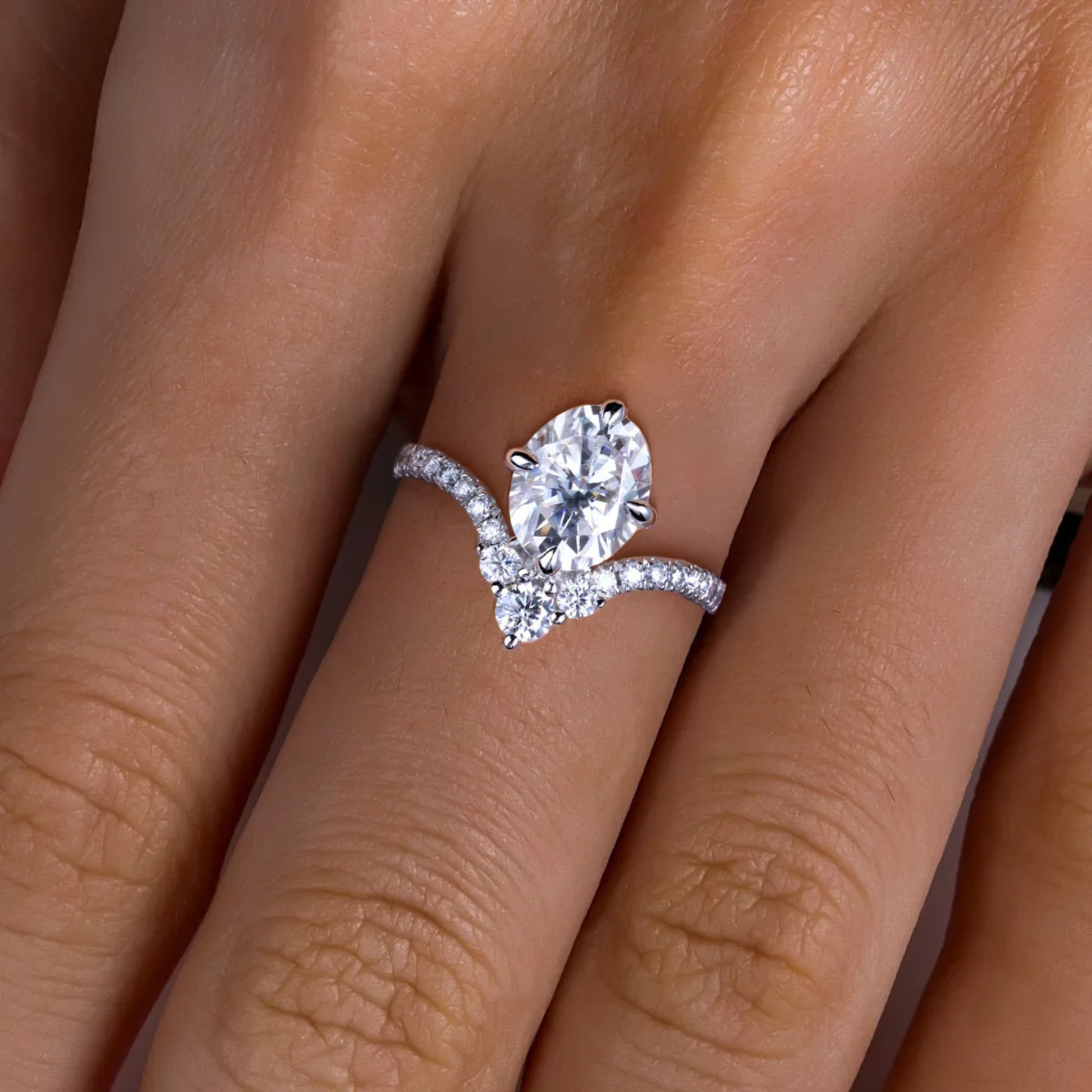 3 CT Oval Cut Moissanite Engagement Ring