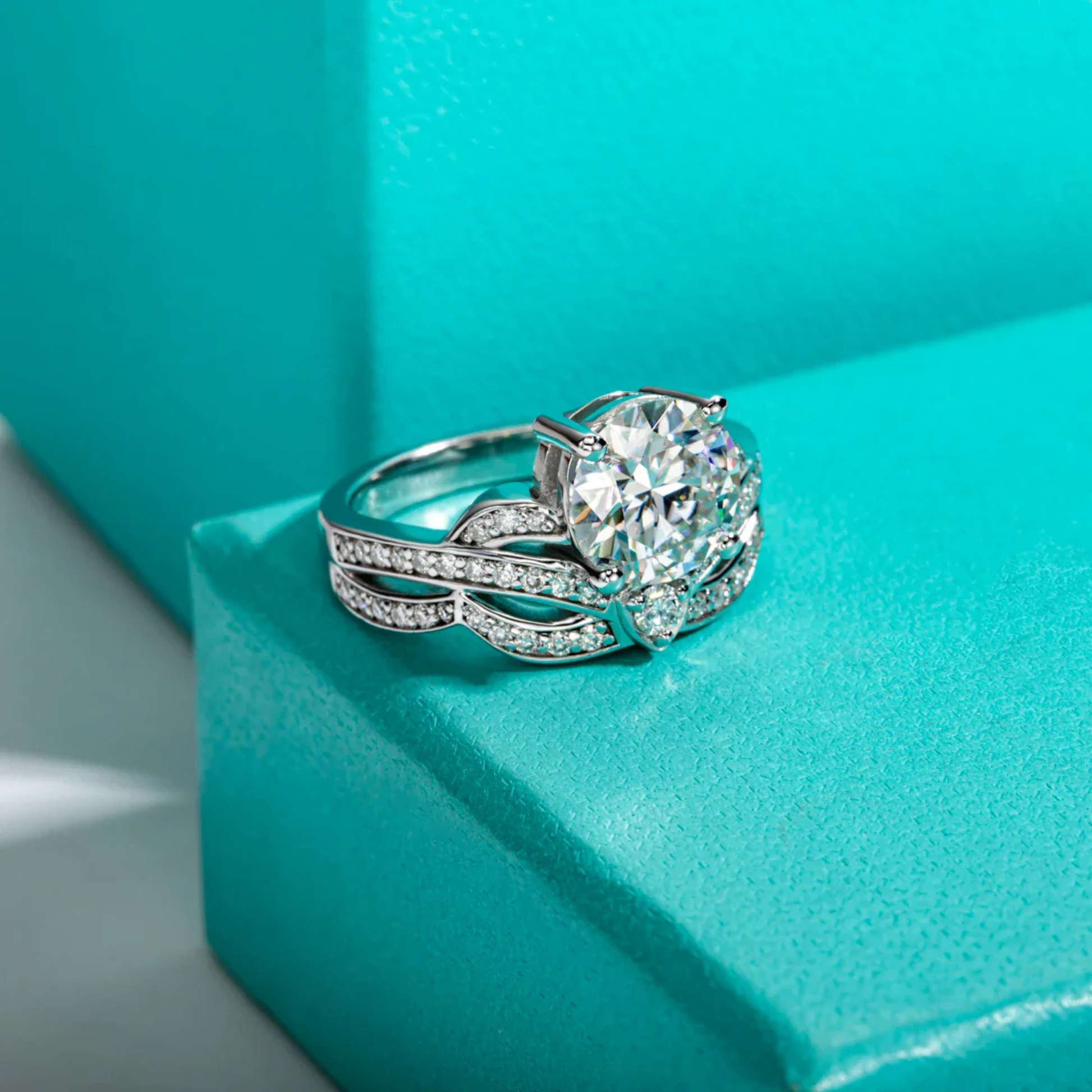 3 CT Round Cut Moissanite Engagement Ring & Set