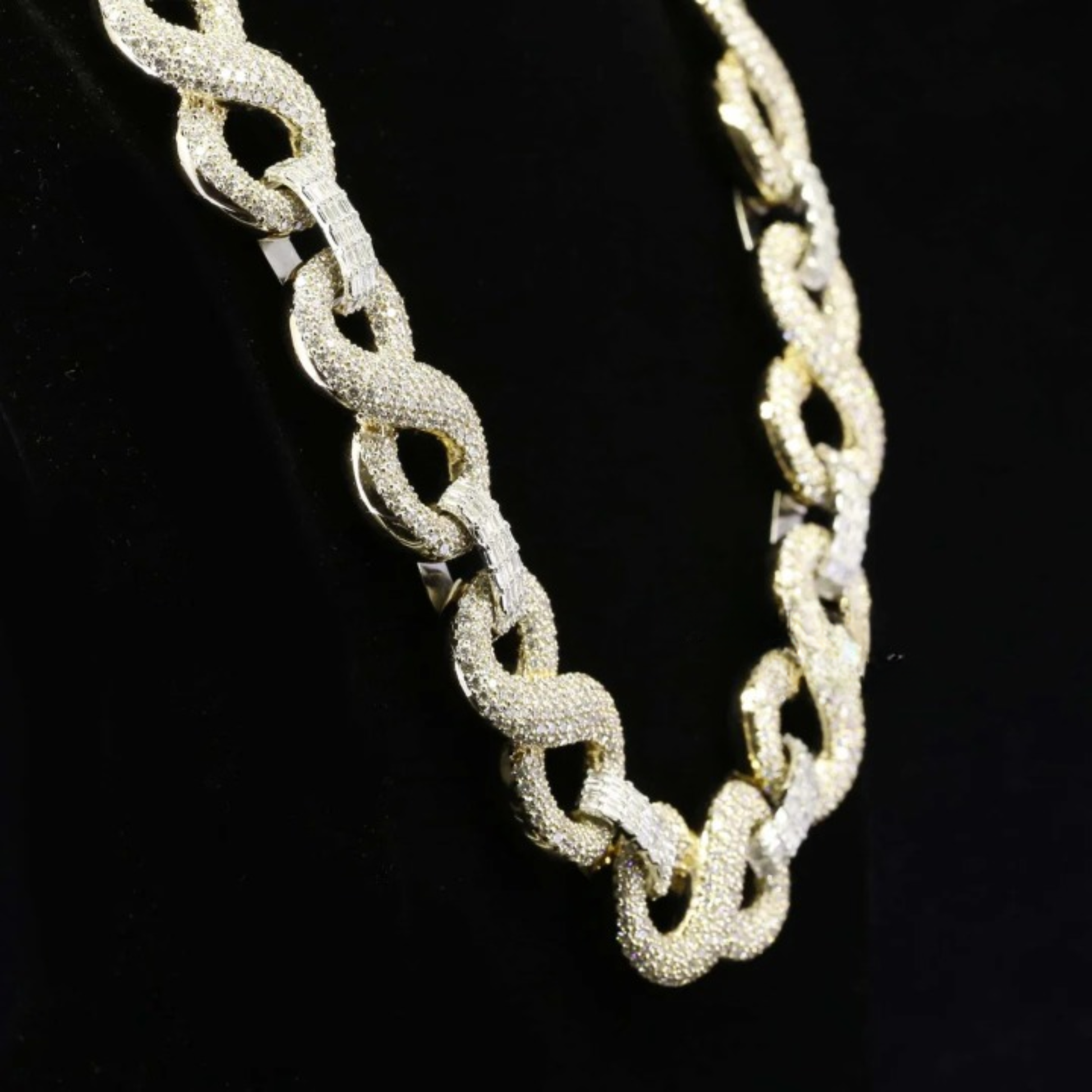 20 mm Cuban Link Chain For Men Iced Out Moissanite Diamond