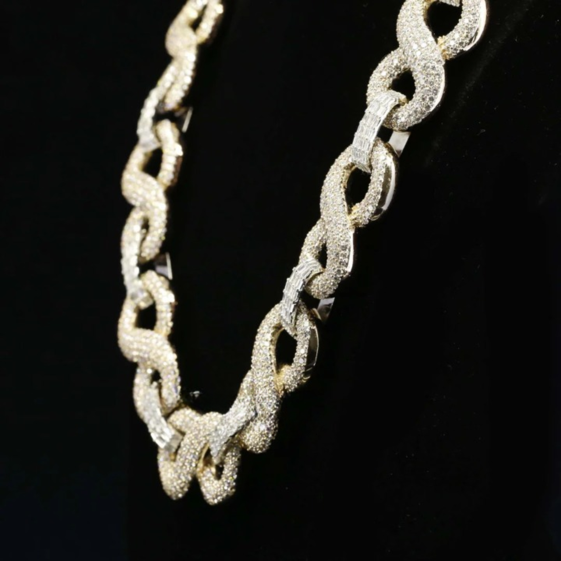 20 mm Cuban Link Chain For Men Iced Out Moissanite Diamond