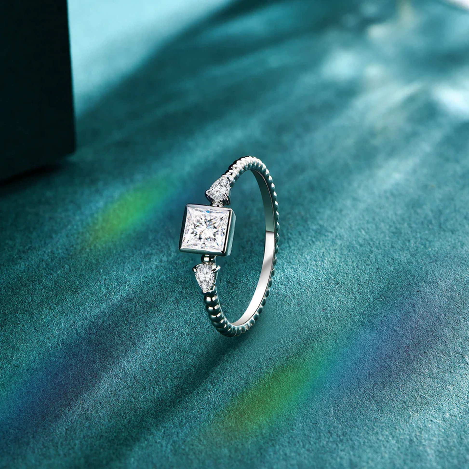 VVS1 D Color Princess Cut | 4*4mm Moissanite Ring