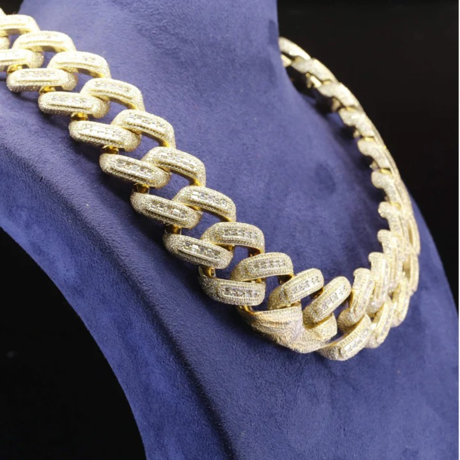 Buy Heavy Quality Hip Hop Moissanite Diamond Iced Out 22mm Cuban Chain