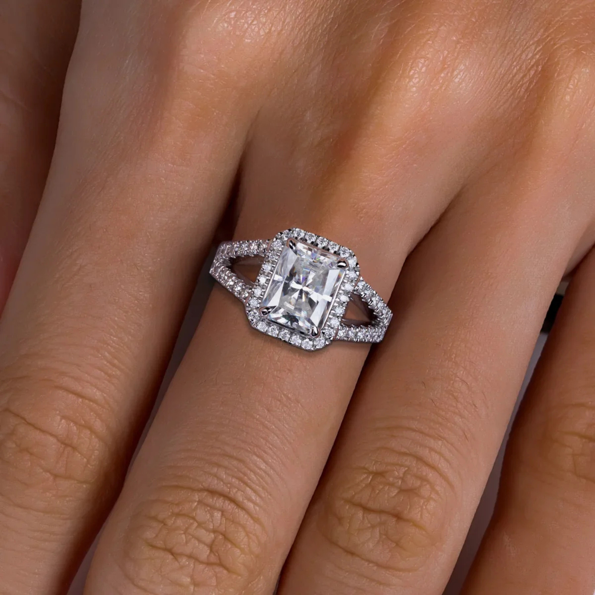 3 CT Radiant Cut Moissanite Engagement Ring