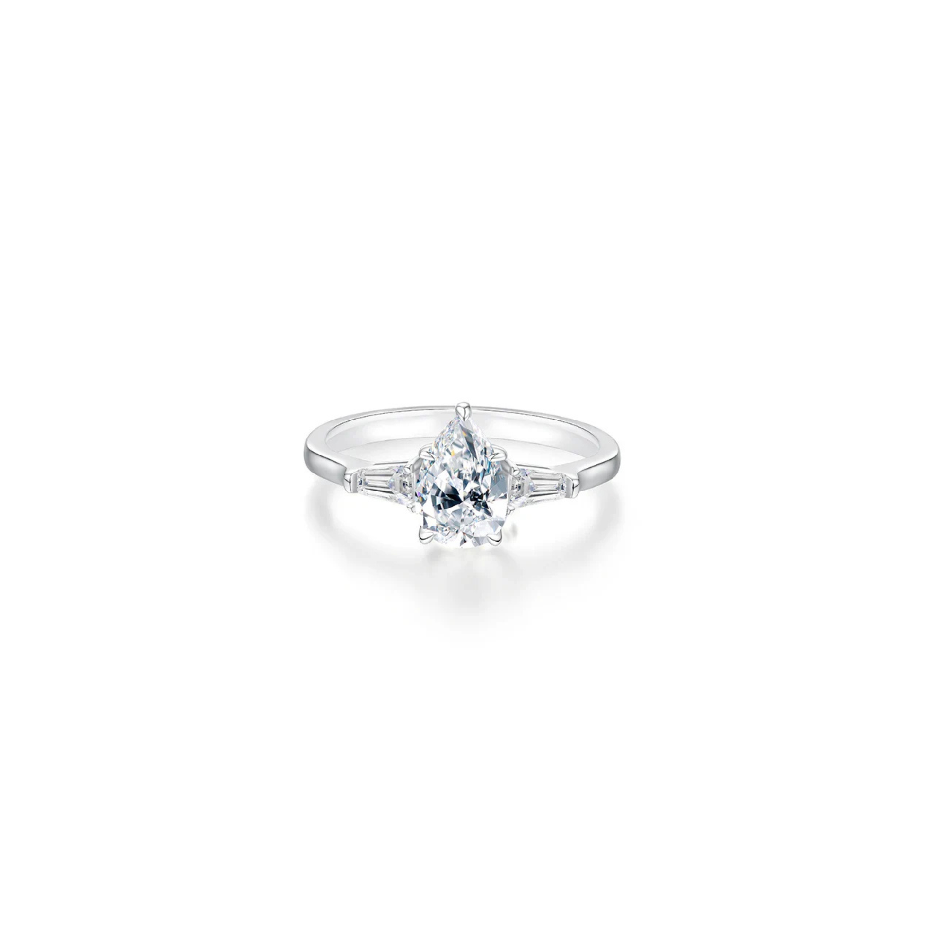 VVS1 D Color 1.5 CT Pear Cut Moissanite Ring