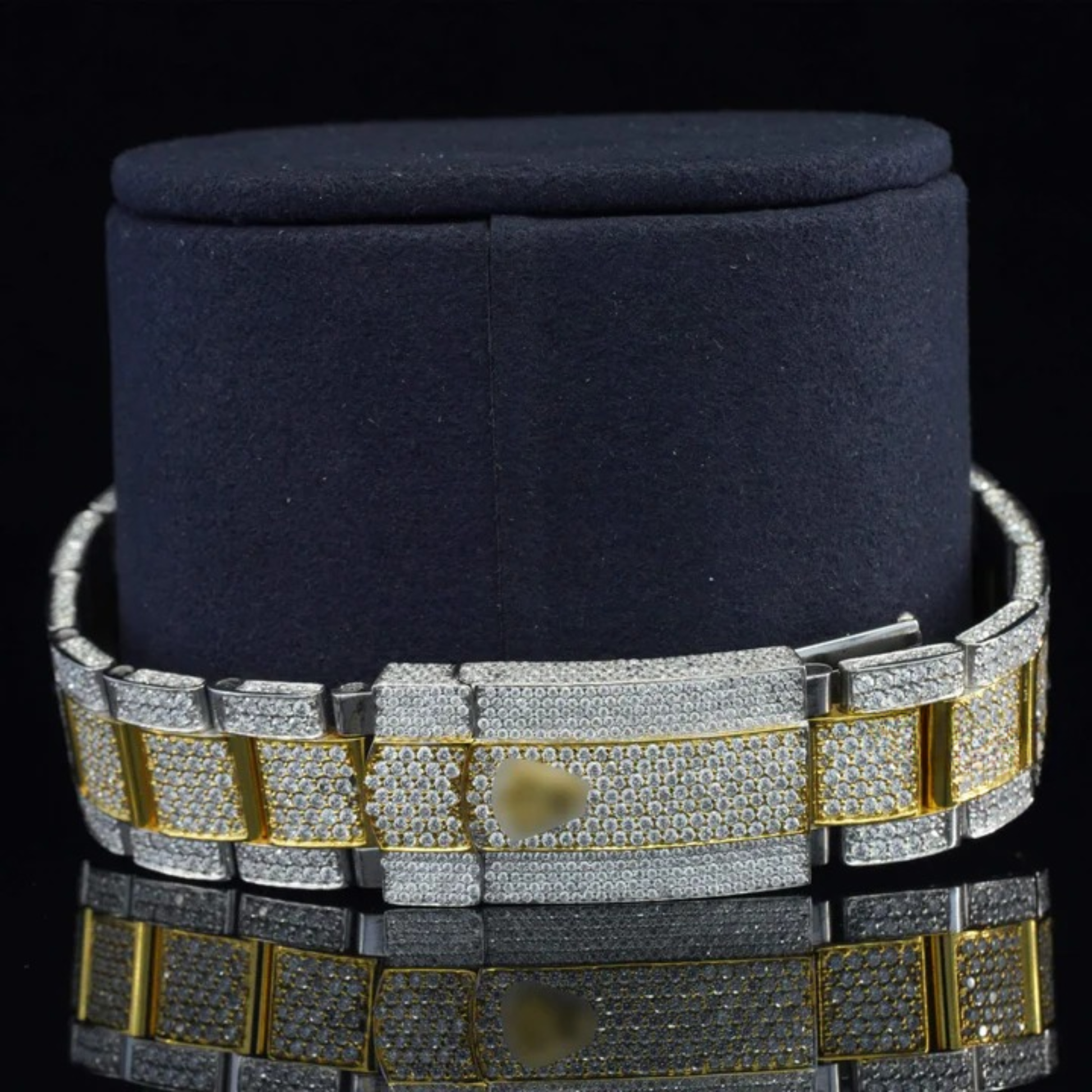Pretty Iced Out Automatic Superior Moissanite Diamond Watch