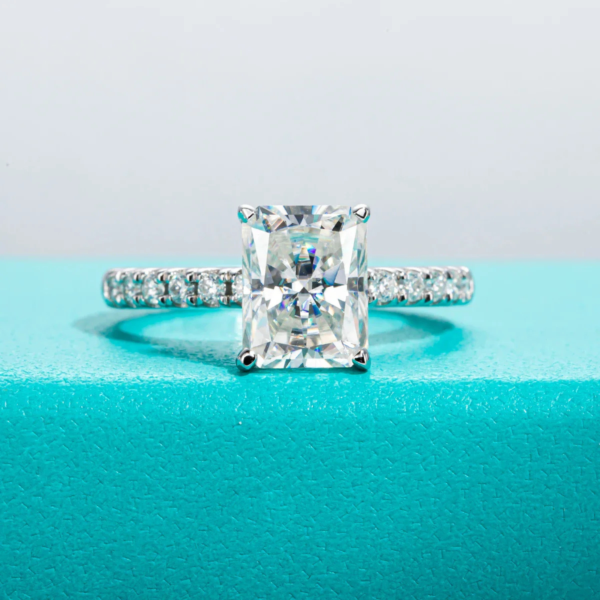 3CT D Color Radiant Cut Moissanite Engagement Ring
