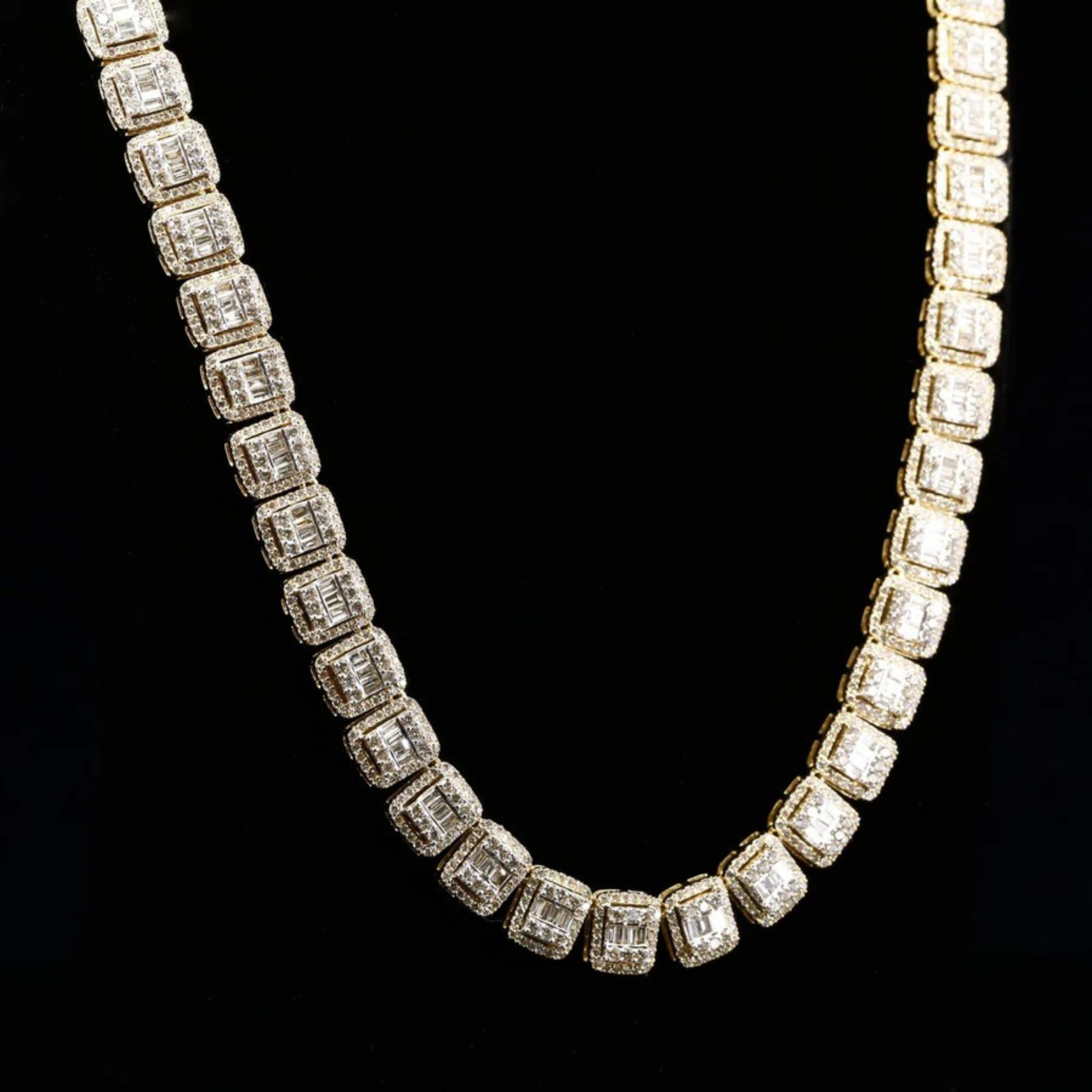 Elegant Look Hip Hop Style Moissanite Diamond Iced Out Cuban Chain For Men