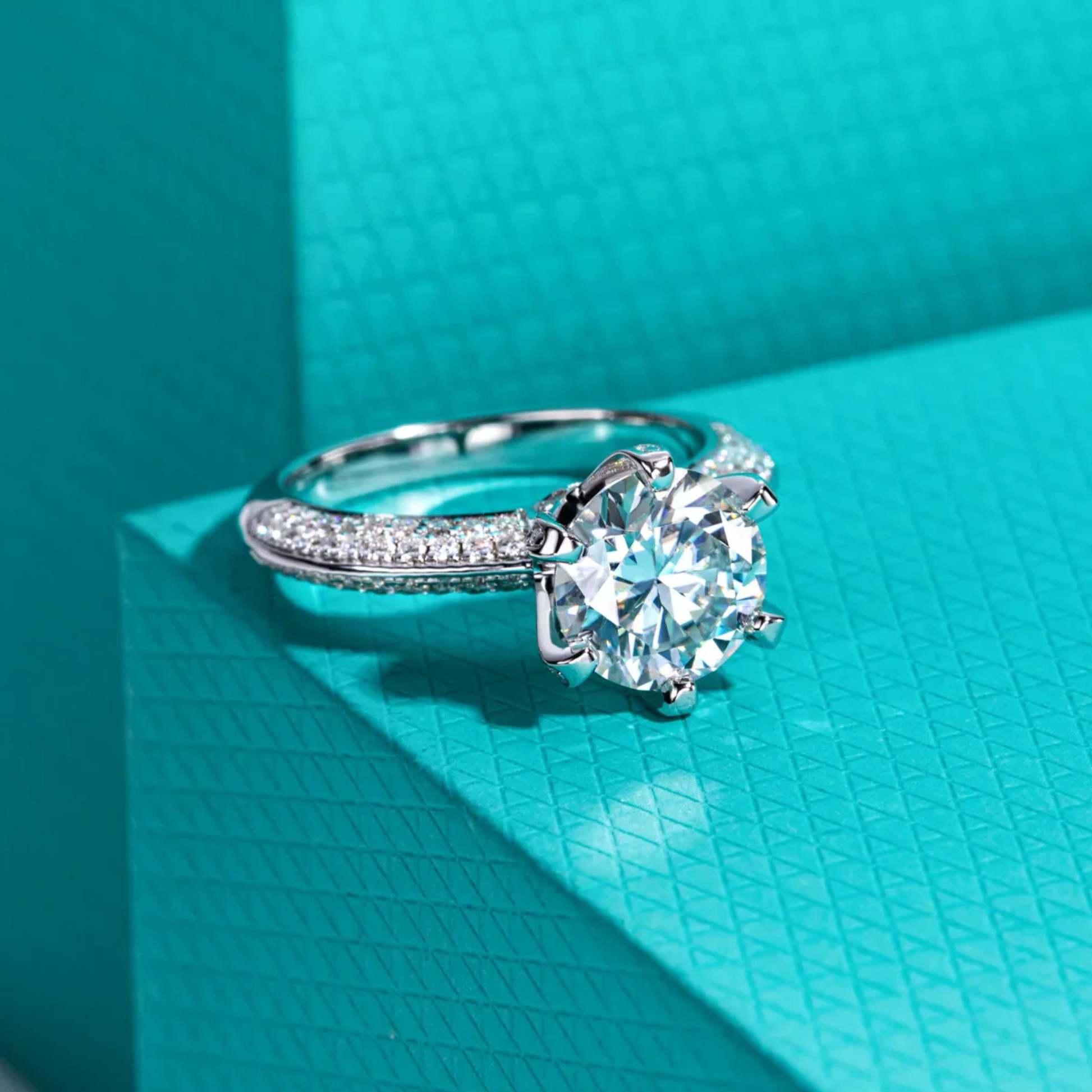 3 CT Round Cut Moissanite Engagement Ring