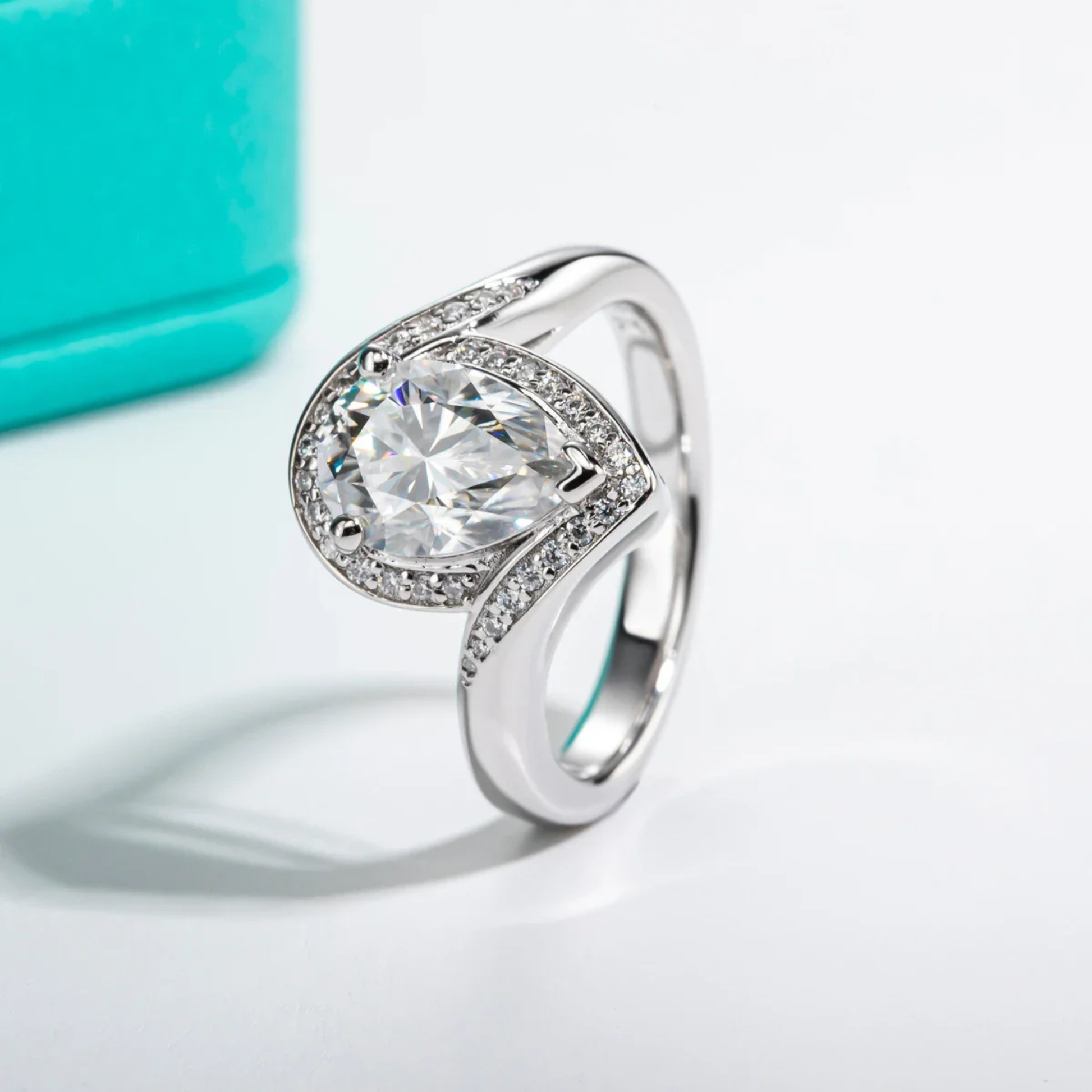 2.5 CT Pear Cut Moissanite Halo Engagement Ring