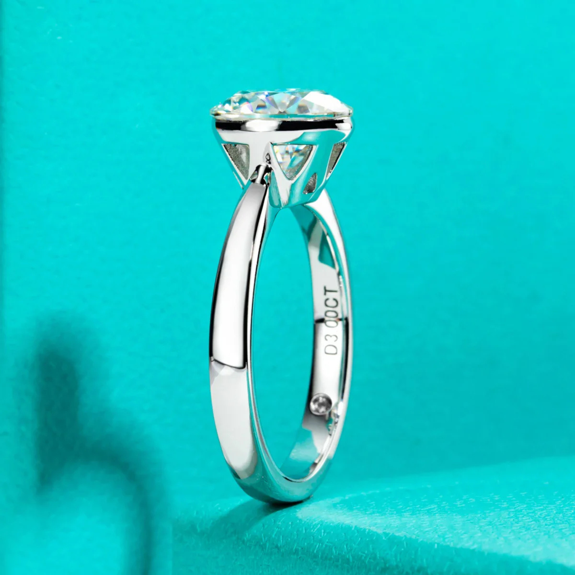 2CT/3CT Round Cut Moissanite Engagement Ring