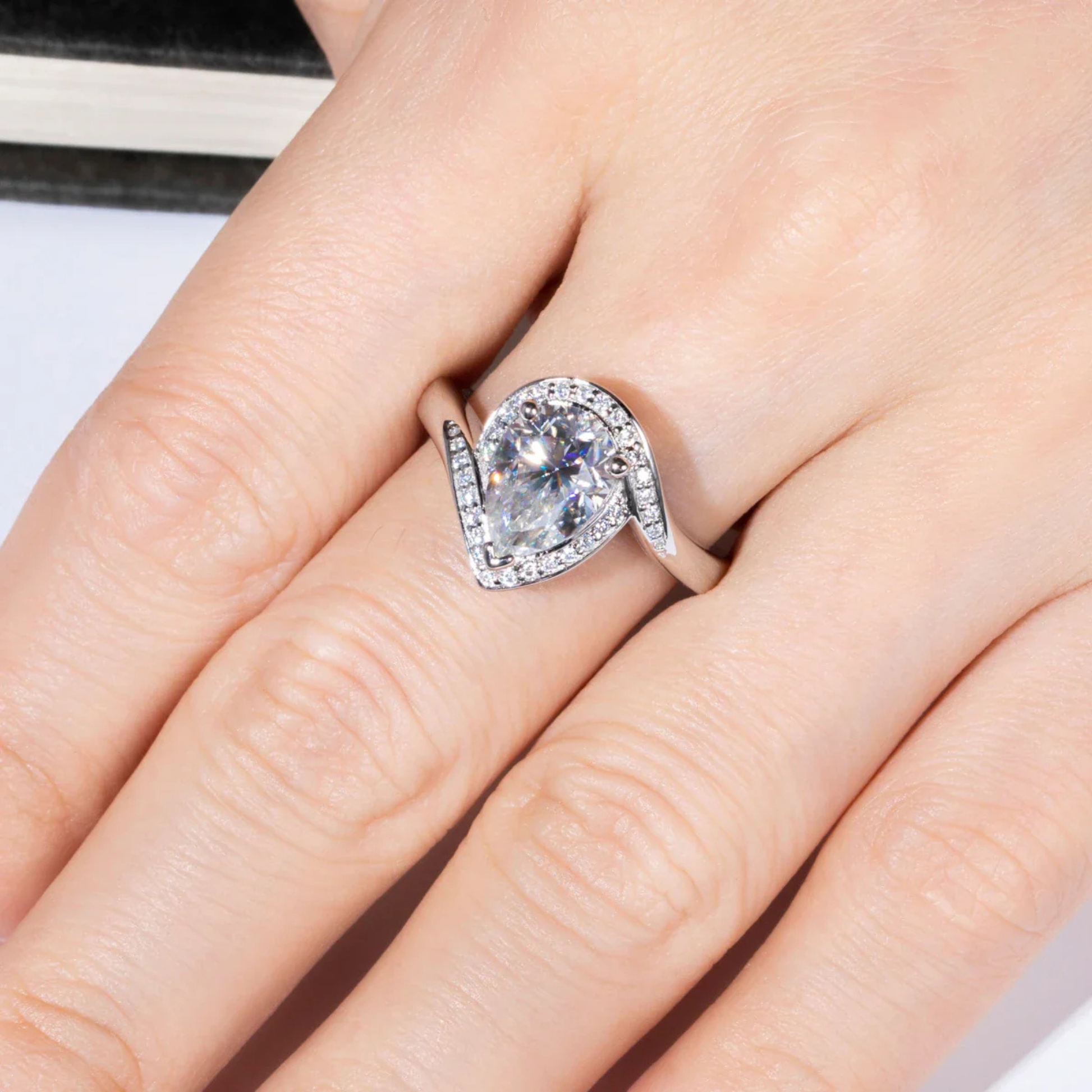 2.5 CT Pear Cut Moissanite Halo Engagement Ring