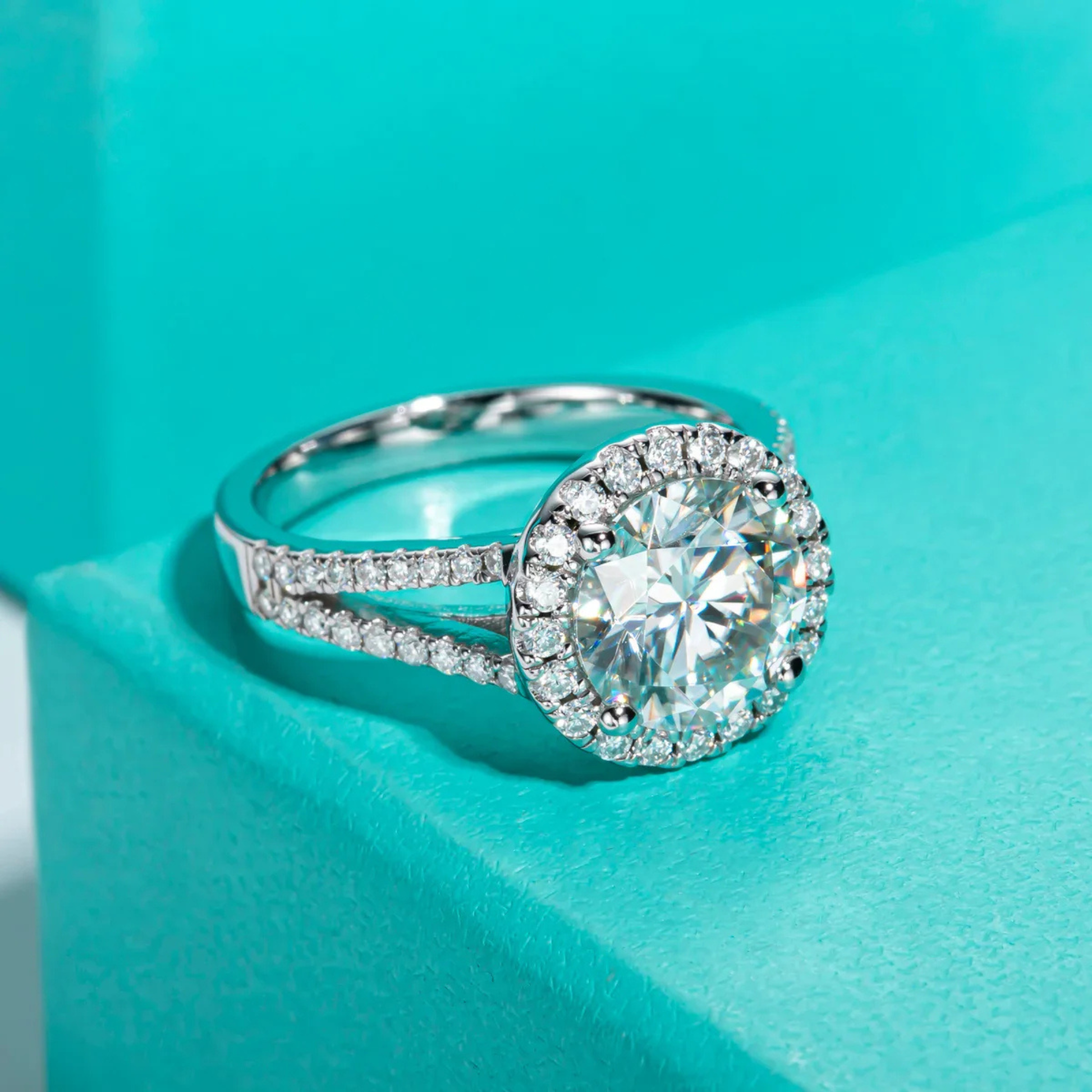 3 CT Round Cut Moissanite Halo Engagement Ring