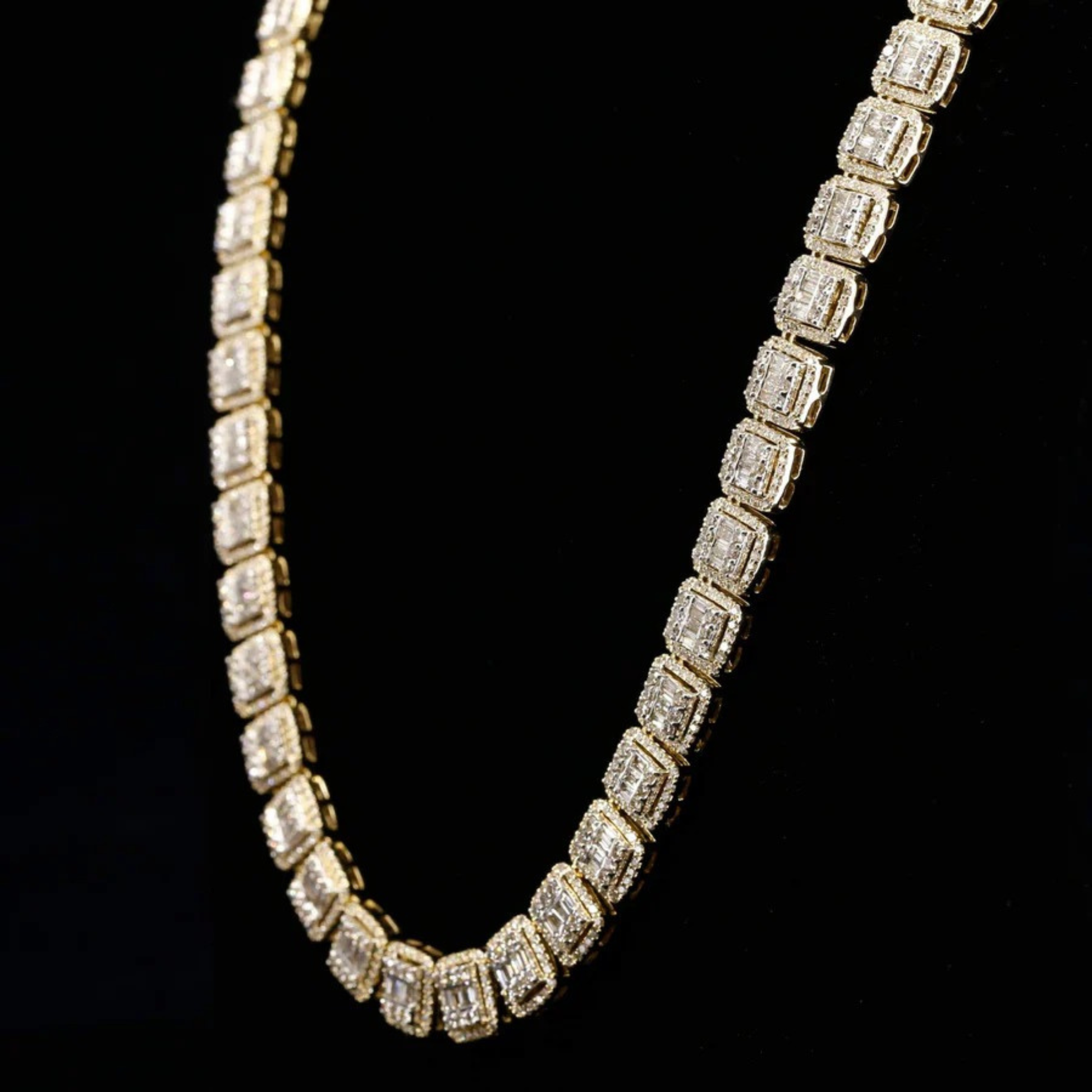 Elegant Look Hip Hop Style Moissanite Diamond Iced Out Cuban Chain For Men